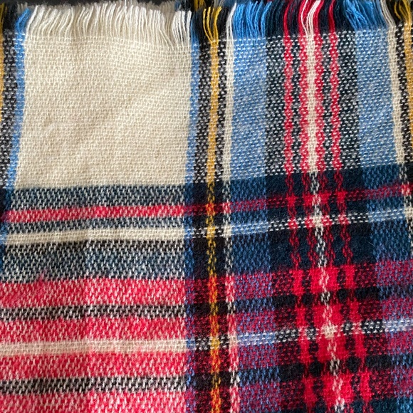 ASOS Plaid Oversized Scarf / Blanket Scarf - Picture 5 of 5